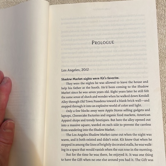 NOT ELIGIBLE FOR BUNDLE SALE Lady Midnight #1 in the Dark Artifices Series - Picture 9 of 12